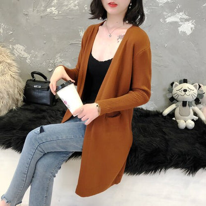 Lange Strickjacke mit Taschen