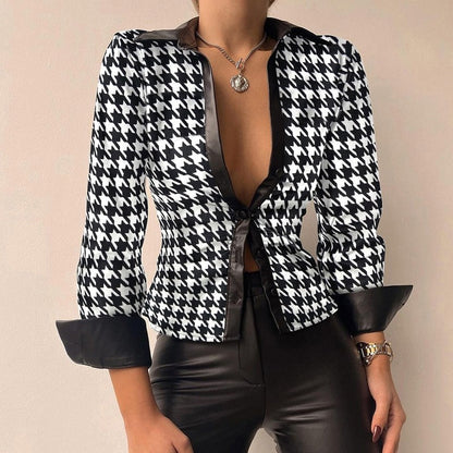 DANICA | Stylische PU Leder Patchwork Druck V-Ausschnitt Bluse