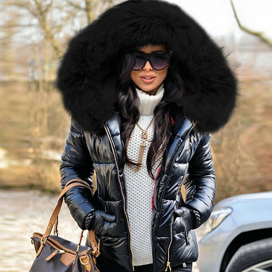 Alisa Wintermantel | Daunenjacke mit warmer Kapuze