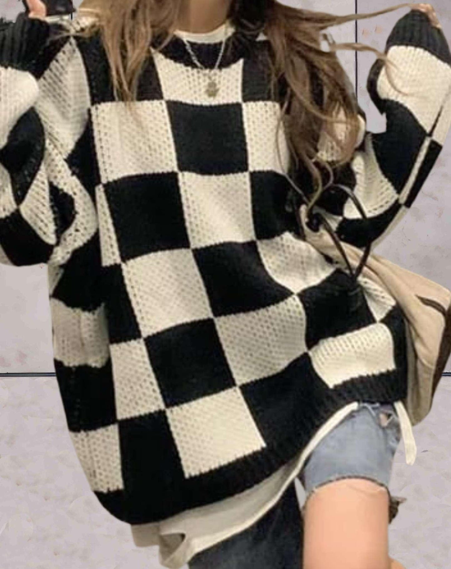 Selene - Einfacher Strickpullover mit Rundhalsausschnitt und quadratischen Mustern für Frauen