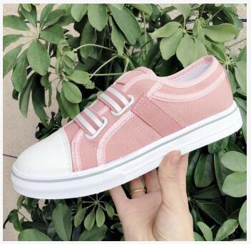Leichte, bequeme Canvas-Schuhe
