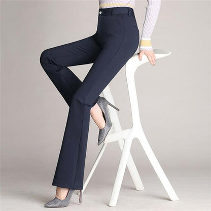 Schmale, ausgestellte Hose mit hoher Taille