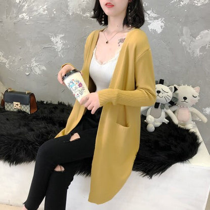 Lange Strickjacke mit Taschen