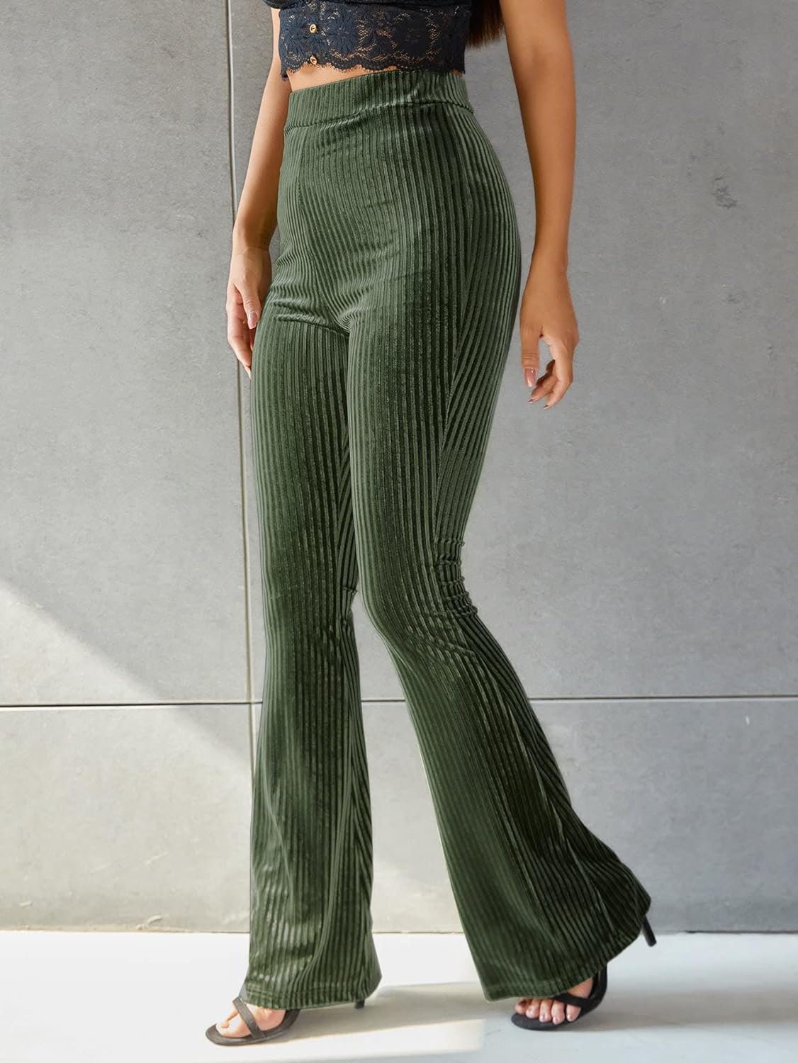 Anika - Hochgeschnittene Hose aus geripptem Samt für Frauen im Herbst