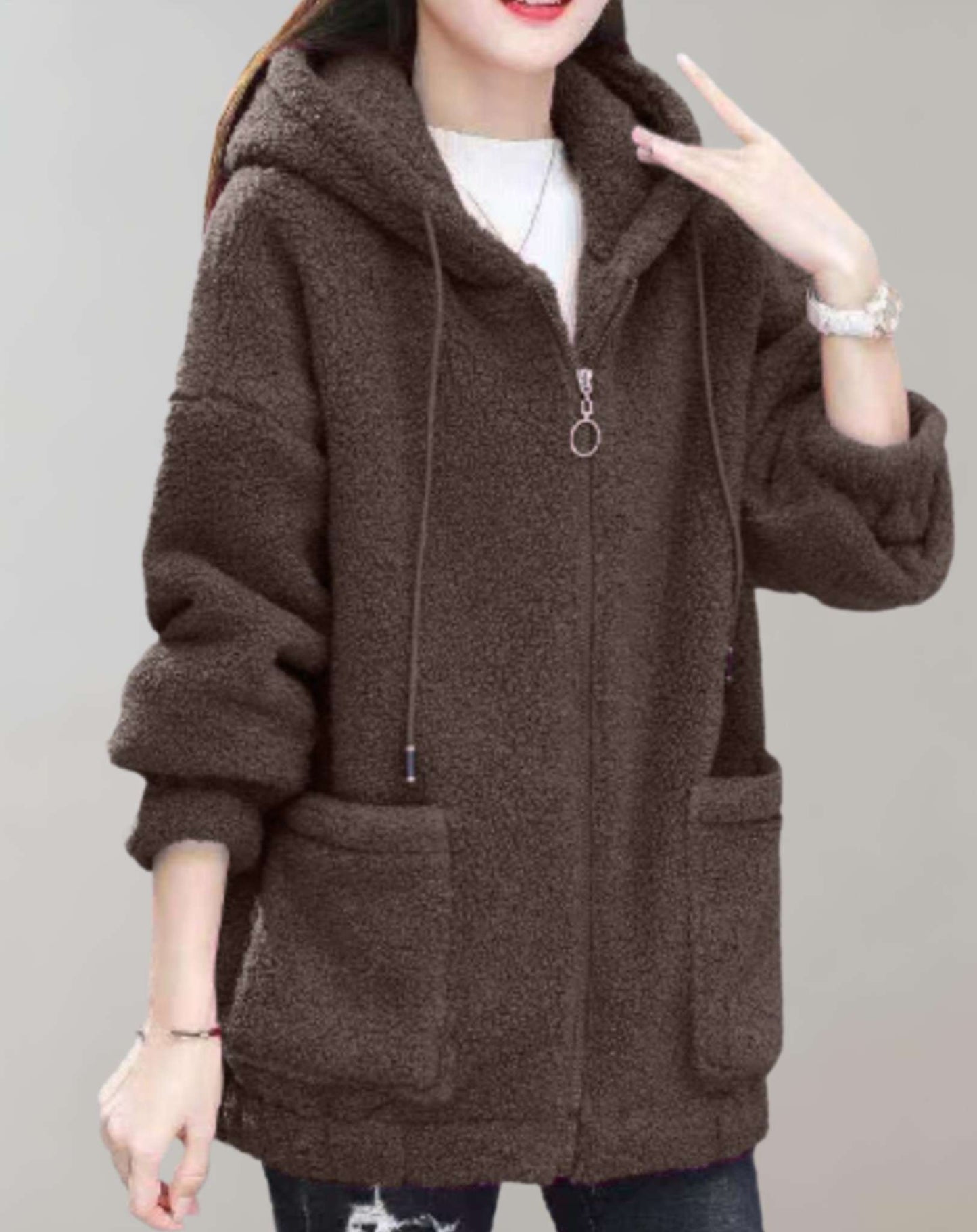 Nicka - Bequeme Plüschjacke für Frauen