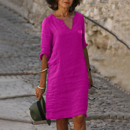 Elegantes klassisches Kleid in Knielänge mit Dreiviertelärmeln