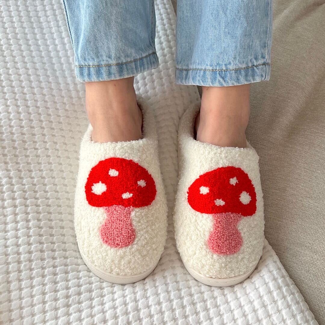 Loving Heart Pantoffeln | Weiß - Niedlich und bequem - Perfektes Geschenk für den Winter
