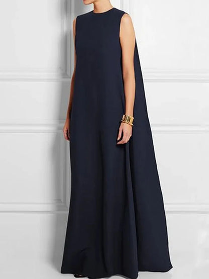 Inara - volles, einfaches, einfarbiges, ärmelloses, langes Kleid mit V-Rücken