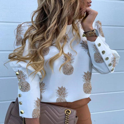 Langärmelige Bluse mit Metallknöpfen