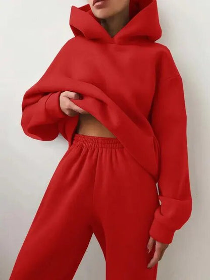 Kapuzenpulli und Jogginghose für Frauen