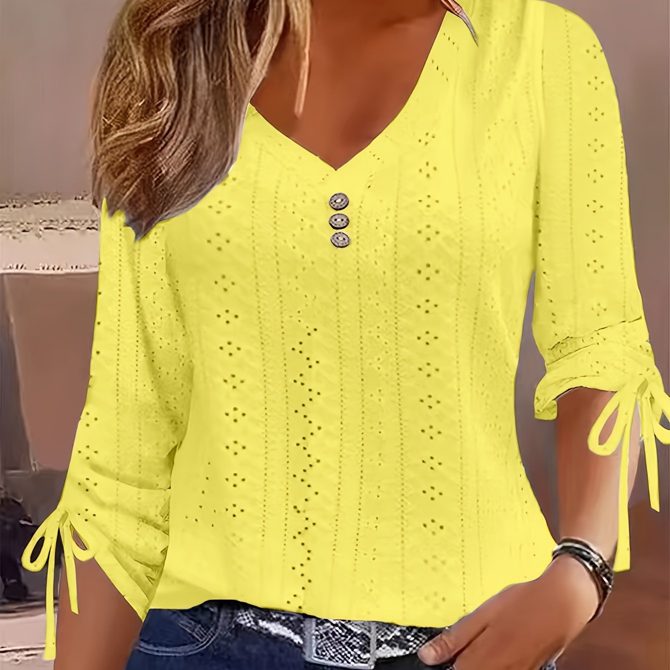 Baumwoll-Polyester T-Shirt - V-Ausschnitt mit Knopfleiste und verstellbarer Taille