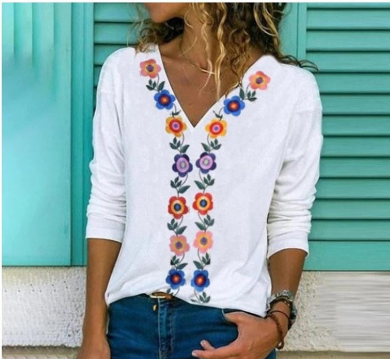 T-Shirt aus Baumwoll-Polyester-Gemisch - Bedruckte Details und lockere Passform