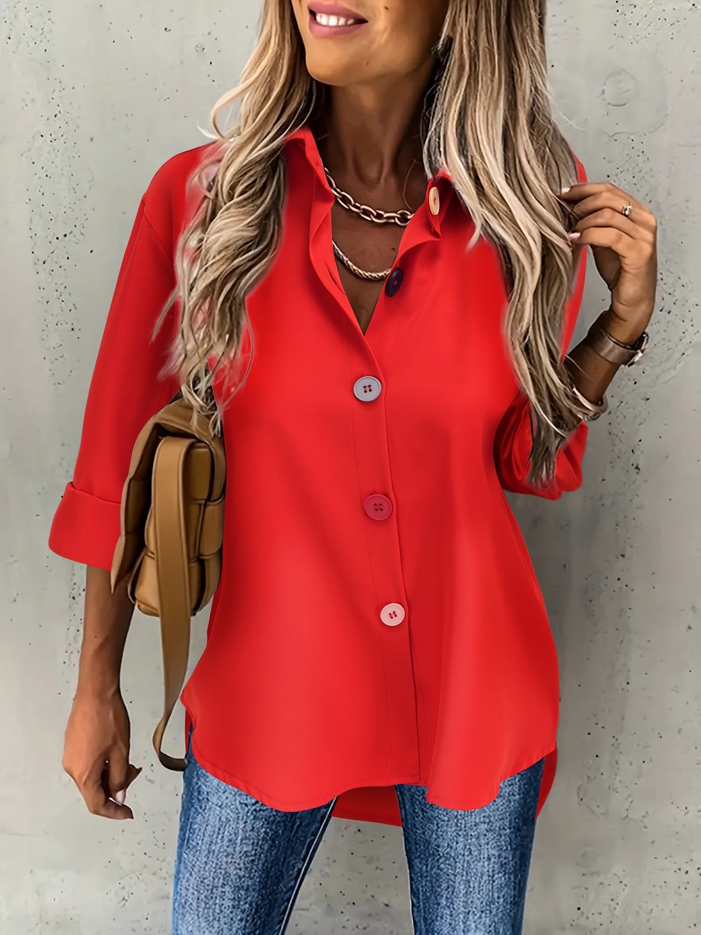 Bunte Bluse mit Knöpfen - lange Ärmel und leichtes Material