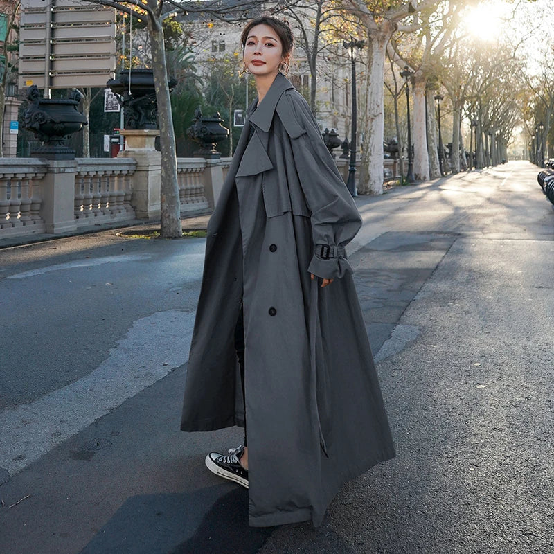 Yvonne - Zweireihiger Trenchcoat in Übergröße