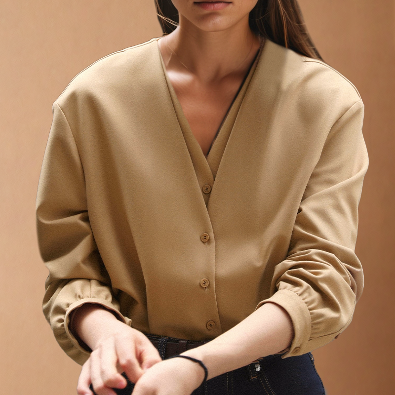 Lotus-Seidenbluse mit Lagenlook