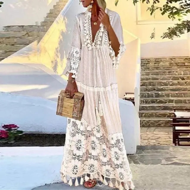 Adalyn - Langes Bohème-Kleid mit Spitze und Quasten