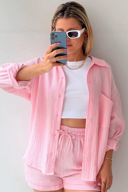 Keren - Schlankes Langarmshirt mit passenden Shorts für Frauen