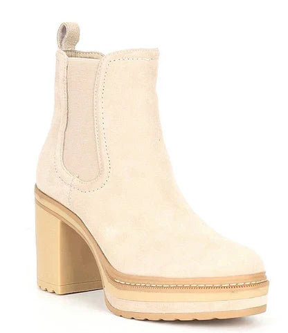 Alltagstaugliche Stiefeletten mit einzigartigen Details
