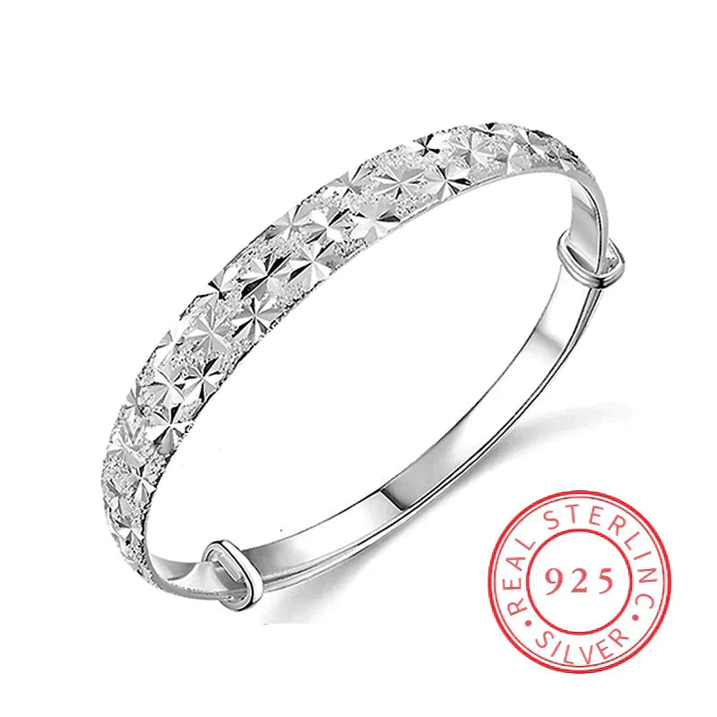 Schönes sternförmiges Silberarmband