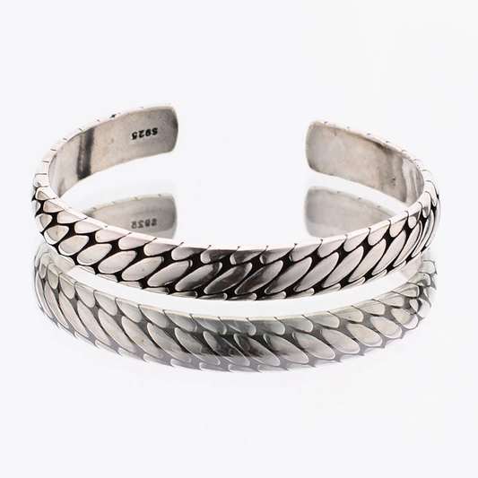 Einzigartiges silbernes Urbane-Armband