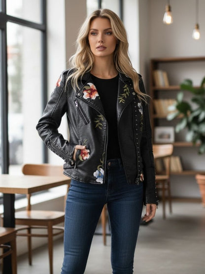 Maribel | Damenlederjacke mit gestickten Blumen – schick und elegant