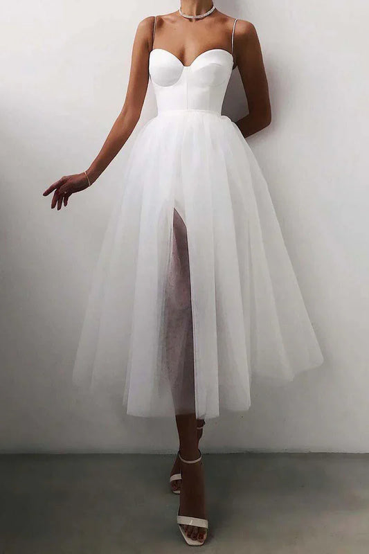 Esmeralda - Abschlussballkleid mit Spaghetti-Trägern und geradem Saum