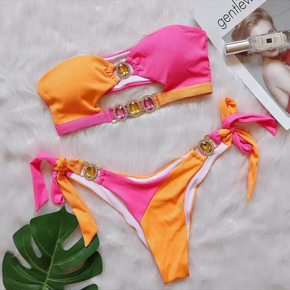 Trendiger und leichter Bikini
