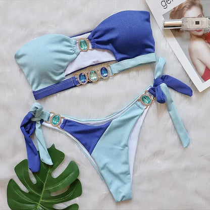 Trendiger und leichter Bikini