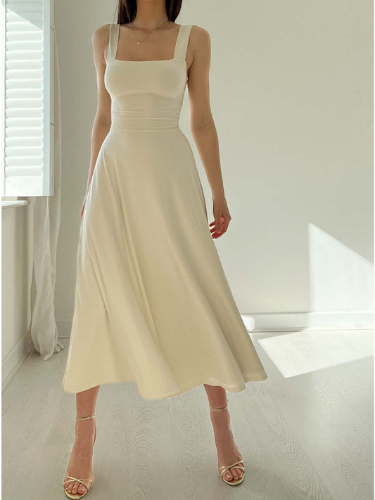 schmal geschnittenes Sommer-Minikleid