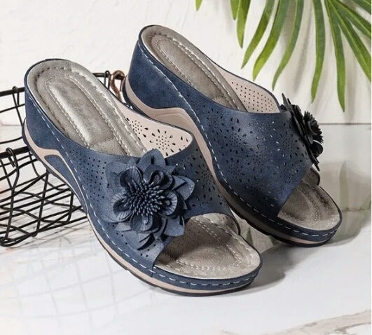 Renata® | Orthopädische Sandalen aus weichem Leder mit Fußgewölbestütze