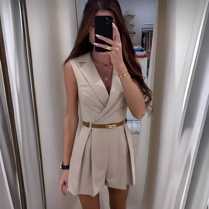 Feline - Stylischer ärmelloser Jumpsuit