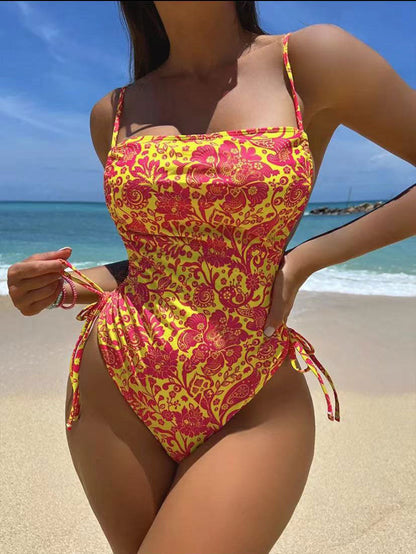 Edgy und luftiger Bikini