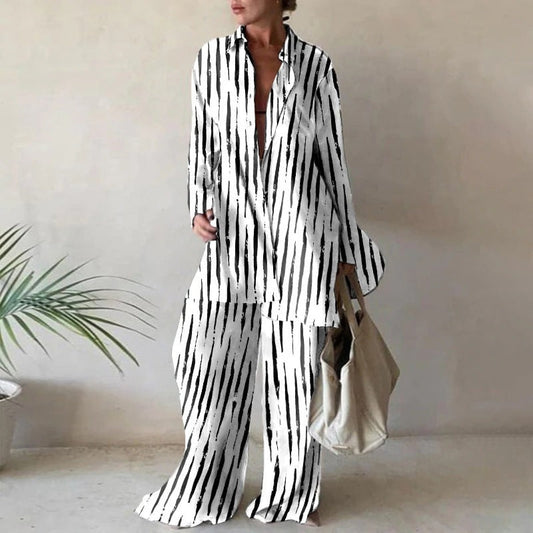 Set aus locker sitzenden Blusen mit langen Ärmeln und passender weit geschnittener Hose