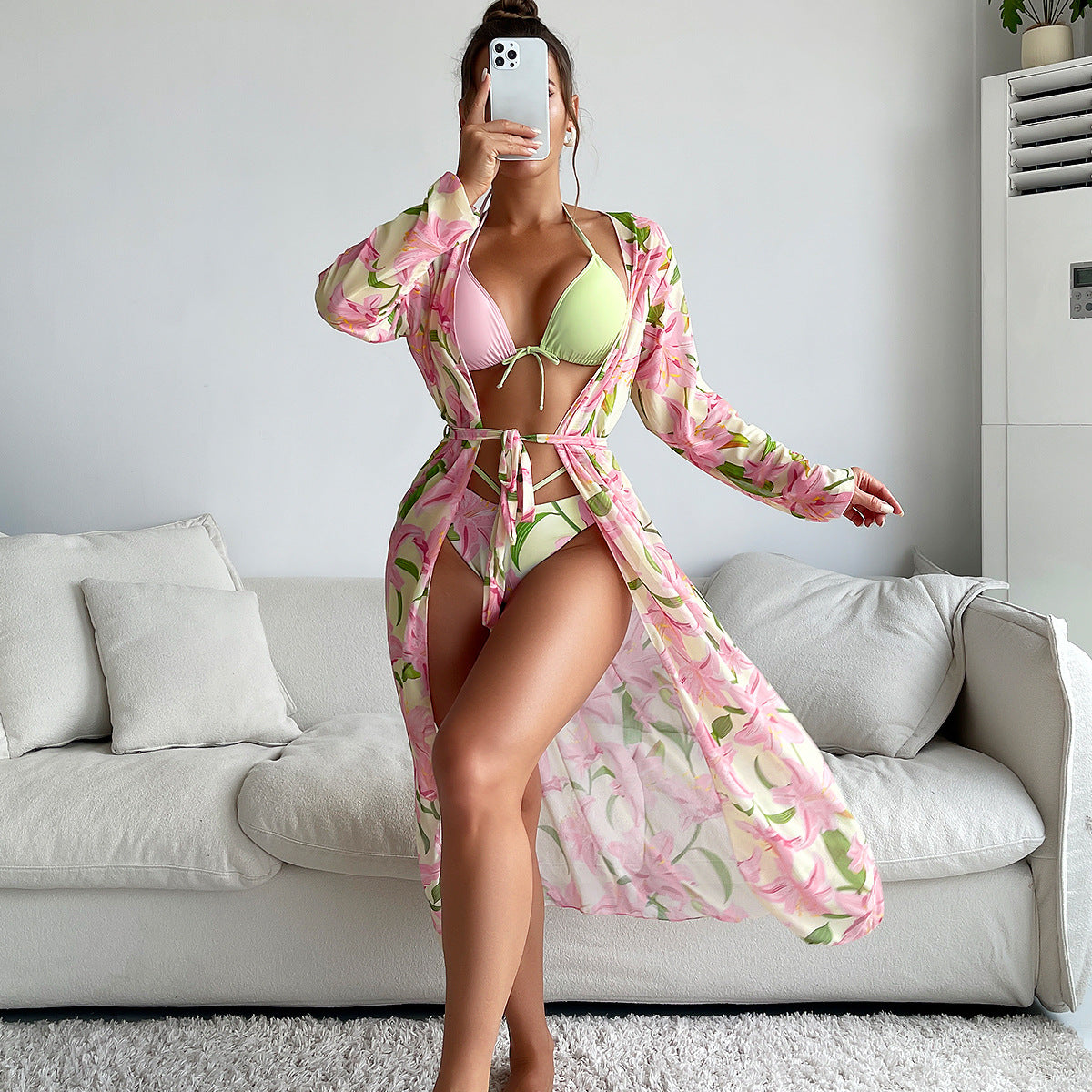Raffinierter und strahlender Bikini