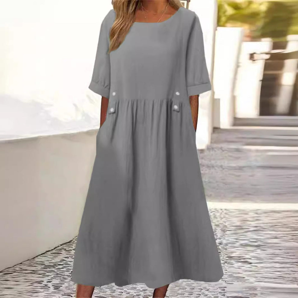Sommerlanges Kleid mit halblangen Ärmeln und leichtem Stil