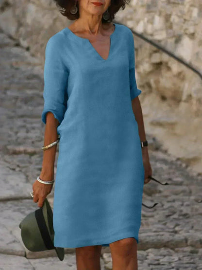 Elegantes Kleid mit V-Ausschnitt