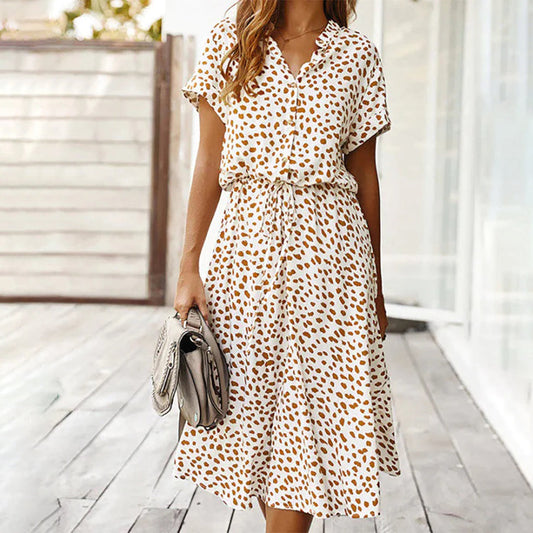 Bedrucktes Kleid mit V-Ausschnitt