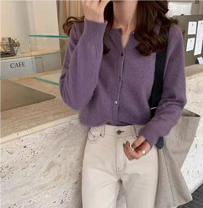 Informelle Damenstrickjacke mit Knopfverschluss