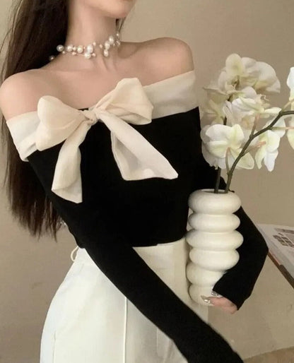 Patty - Schulterfreie Bluse mit langen Ärmeln und Schleife