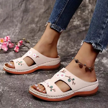 Romina - Elegante Damen Hausschuhe aus Leder