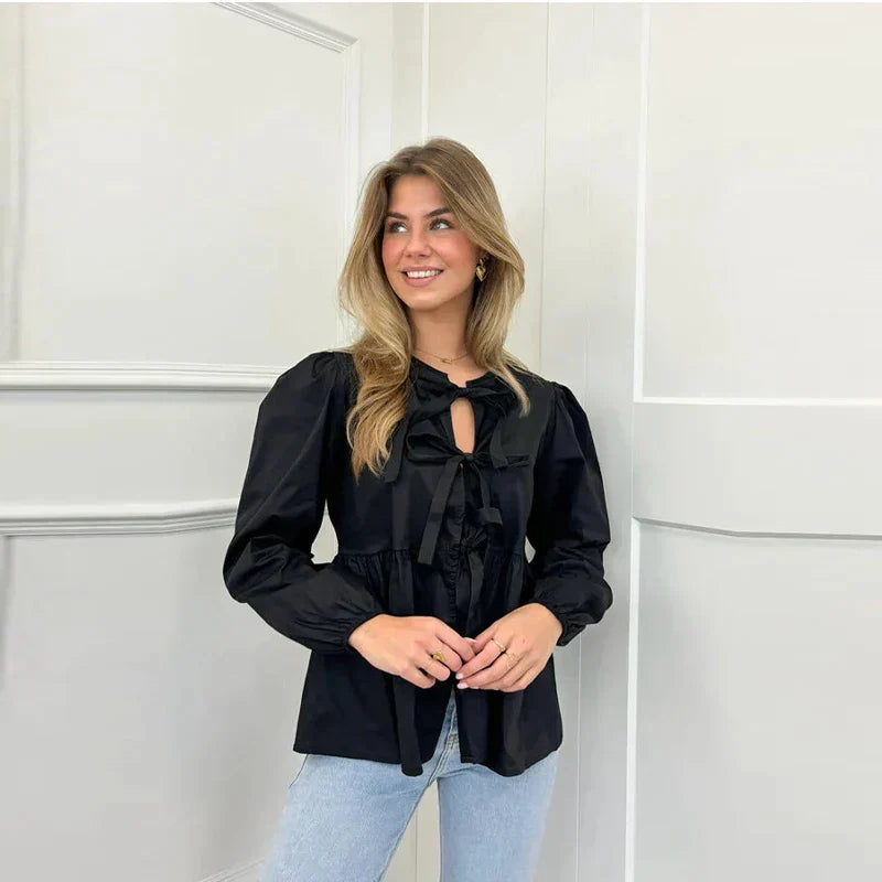 Cassandra | Sommerbluse mit Schleifenausschnitt