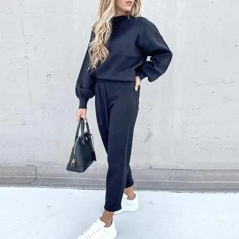Damen-Trainingsanzug - Lässiger Chic - Weicher Stoff, lockere Passform, Seitentaschen - Ideal für jeden Tag
