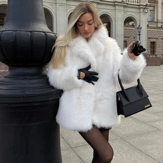 Mabel - luxuriöser, flauschiger Wintermantel