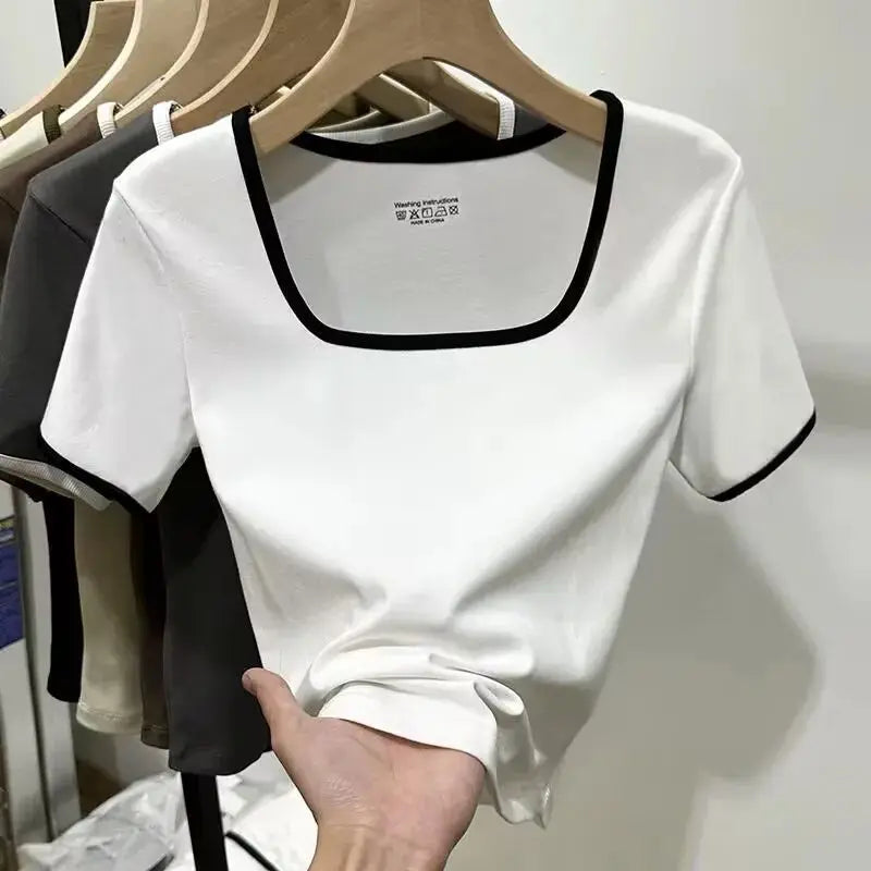 Ursula Shirt | Lässiges Shirt mit quadratischem Ausschnitt