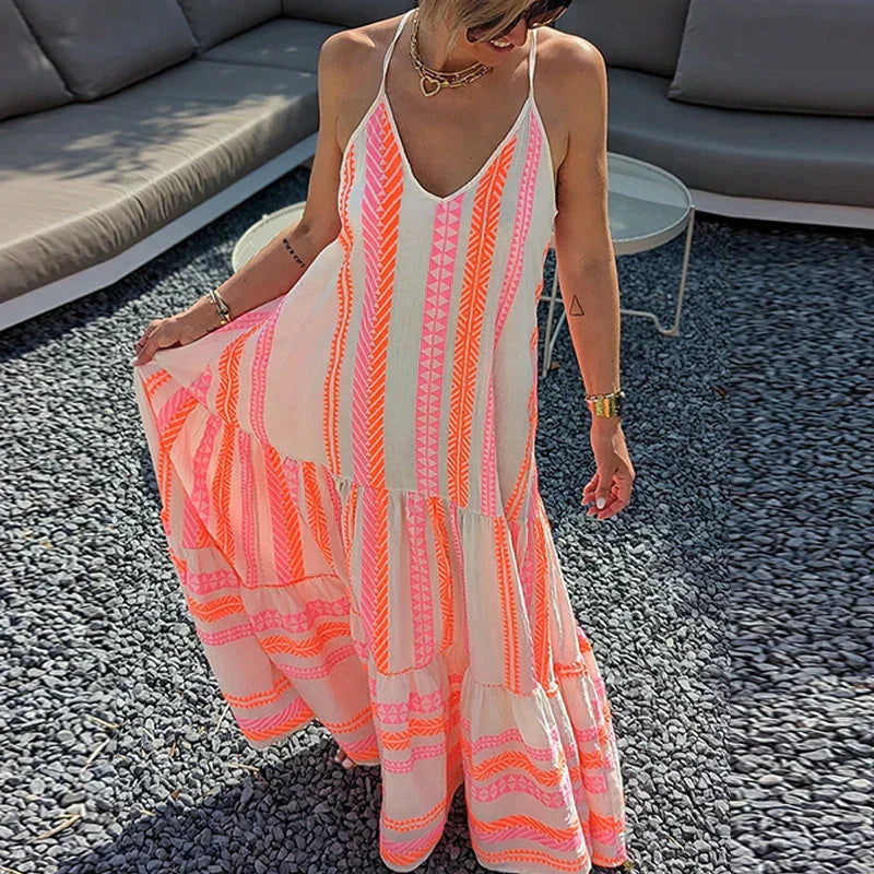 Debbie - Elegantes, ärmelloses Kleid mit Rüschen und lässigem Druck