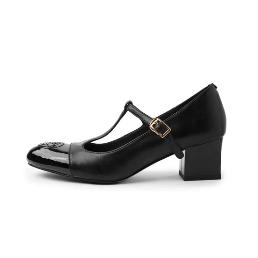 Bestickte Lederpumps mit hohem Absatz und T-Schließe