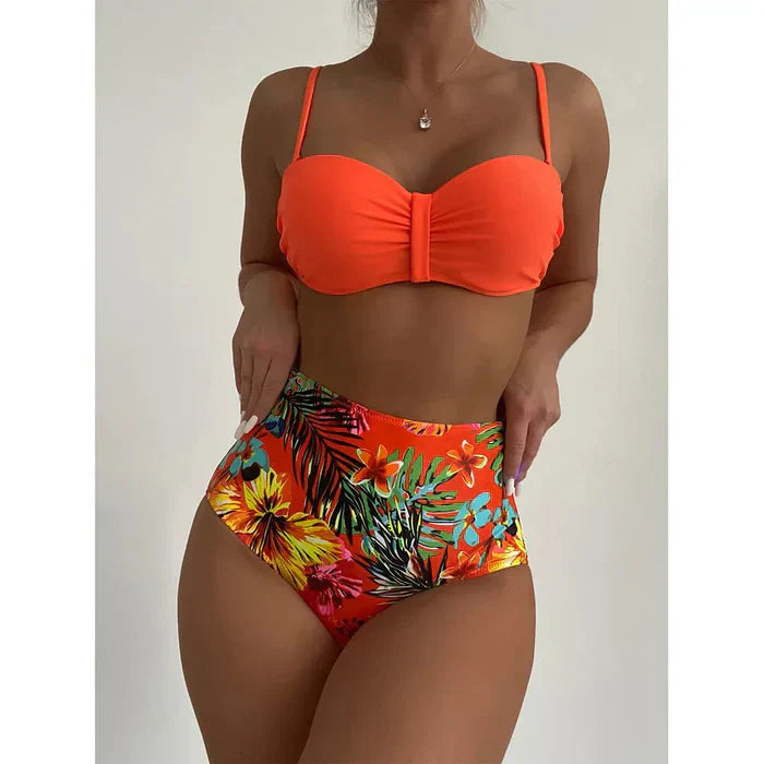 Schicker hochtaillierter Bikini mit Blumenmuster