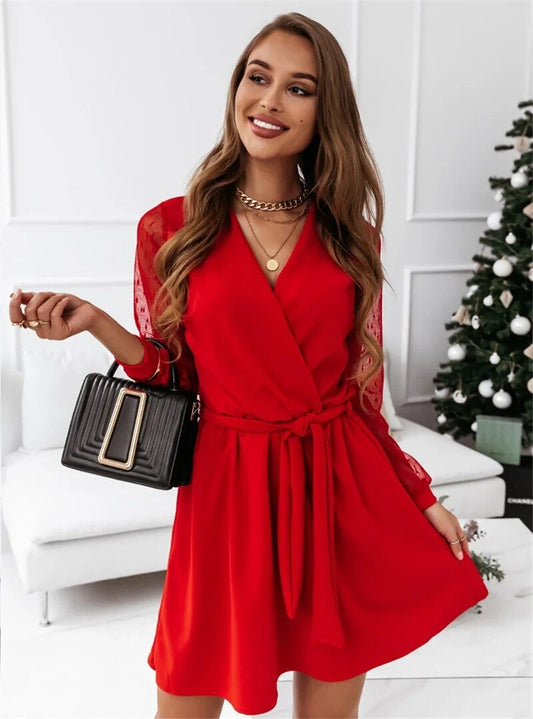 Weites Kleid mit Netzärmeln