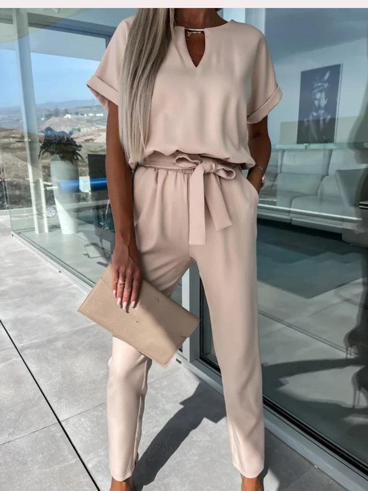 Jumpsuit - Relaxed Fit - Mit Bund - Perfekt für festliche Anlässe