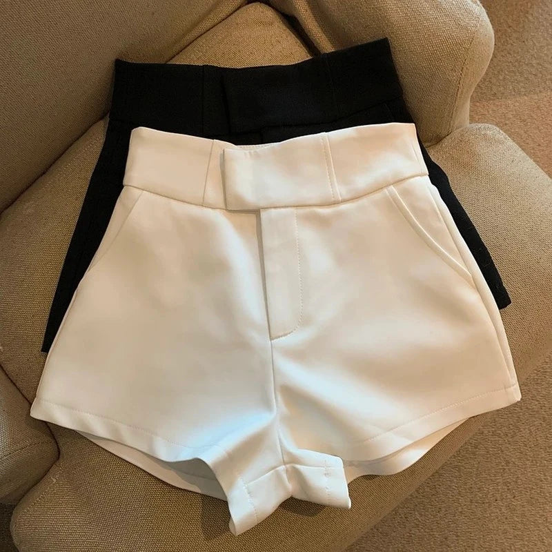 Sina - Elegante Shorts mit hohem Bund